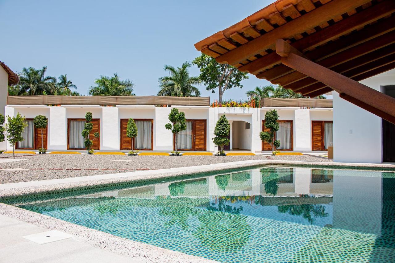 Hotel Casa Victoria ซีฮัวตาเนโค ภายนอก รูปภาพ